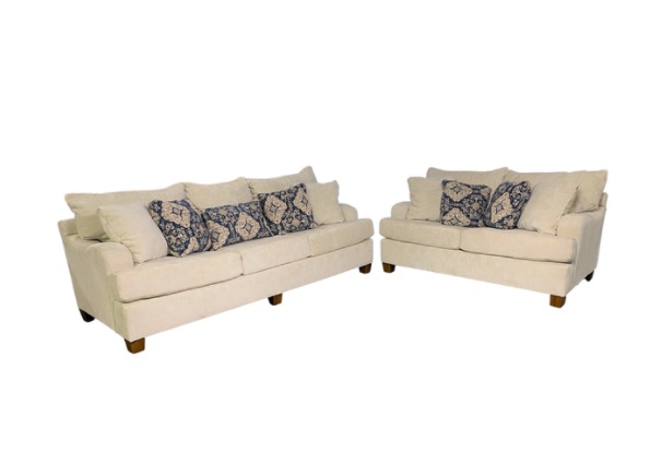 *1069 Empire Beach Sofa Love Image