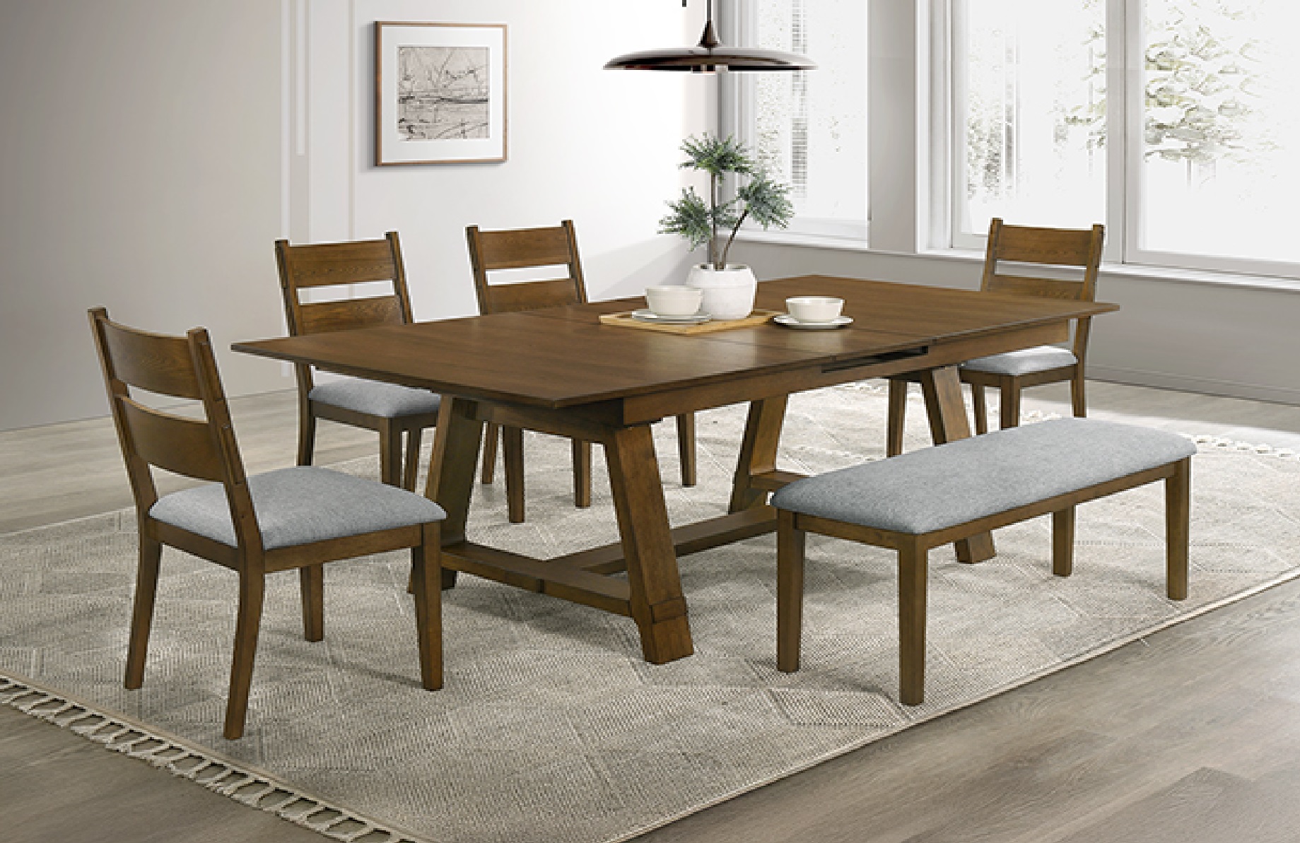 + 2135-6P // EVERLY DINING GROUP