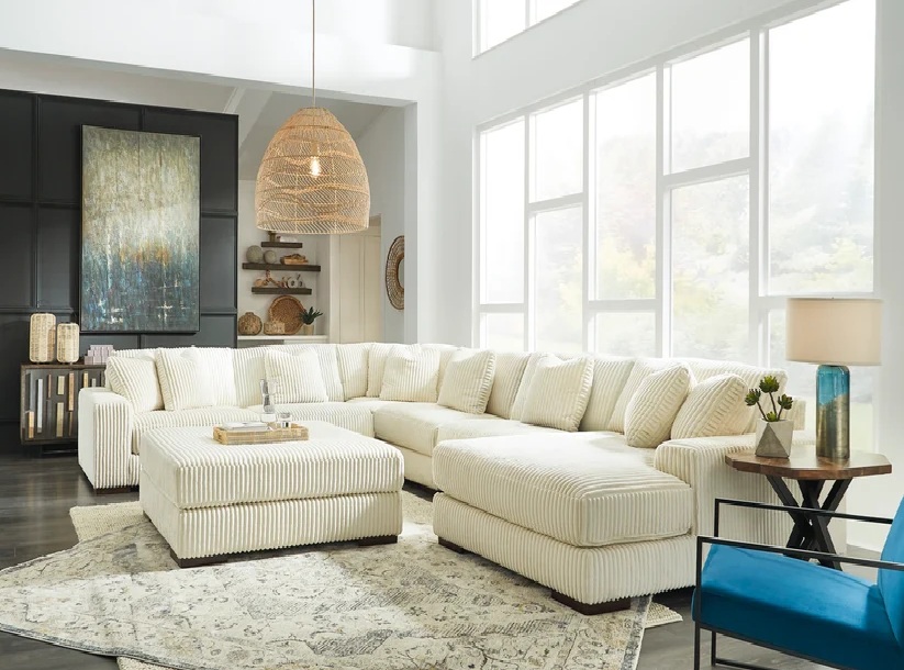 * AS21104 IVORY // SECTIONAL Image
