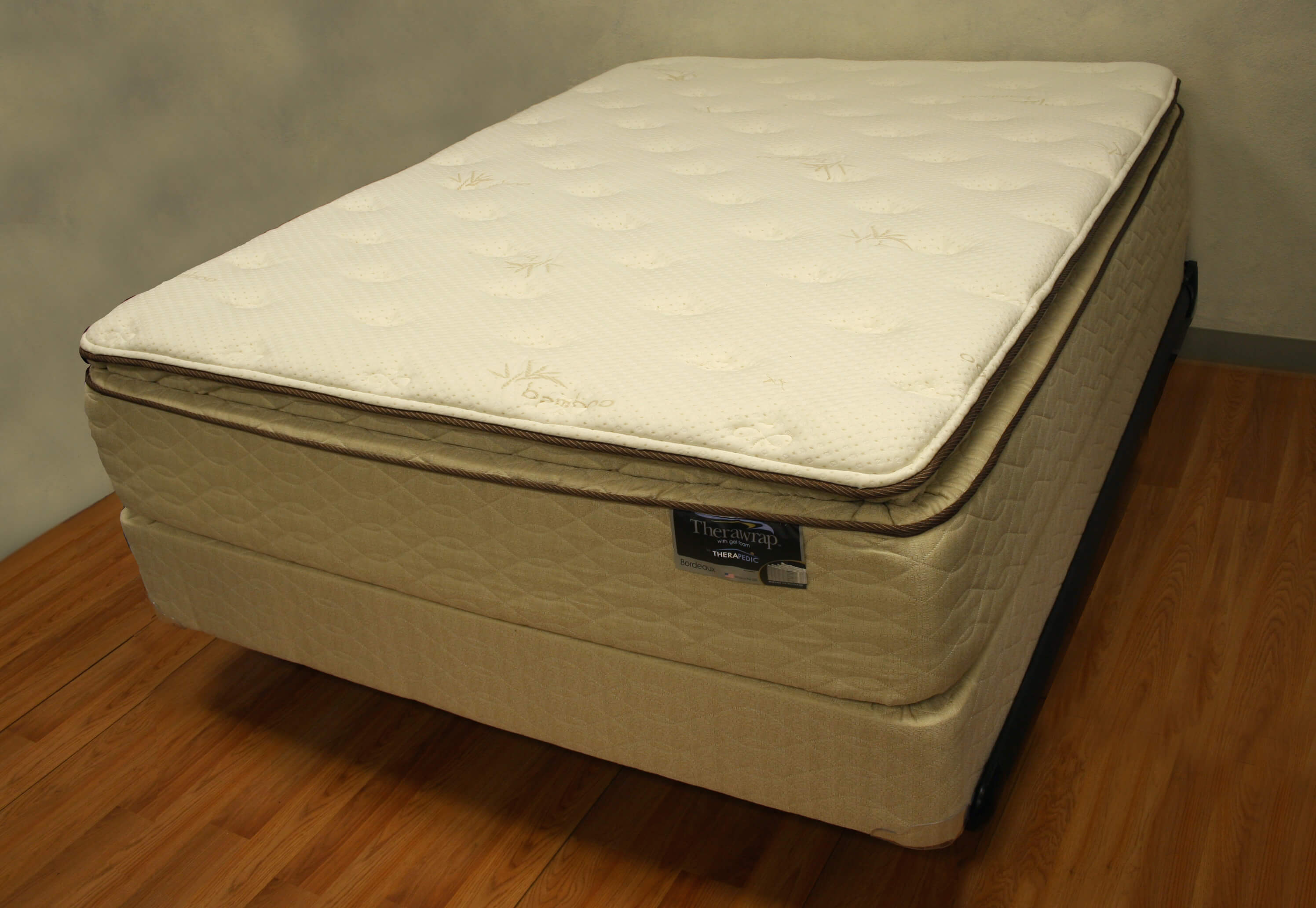 1050 BOURDOUX PILLOW TOP Image