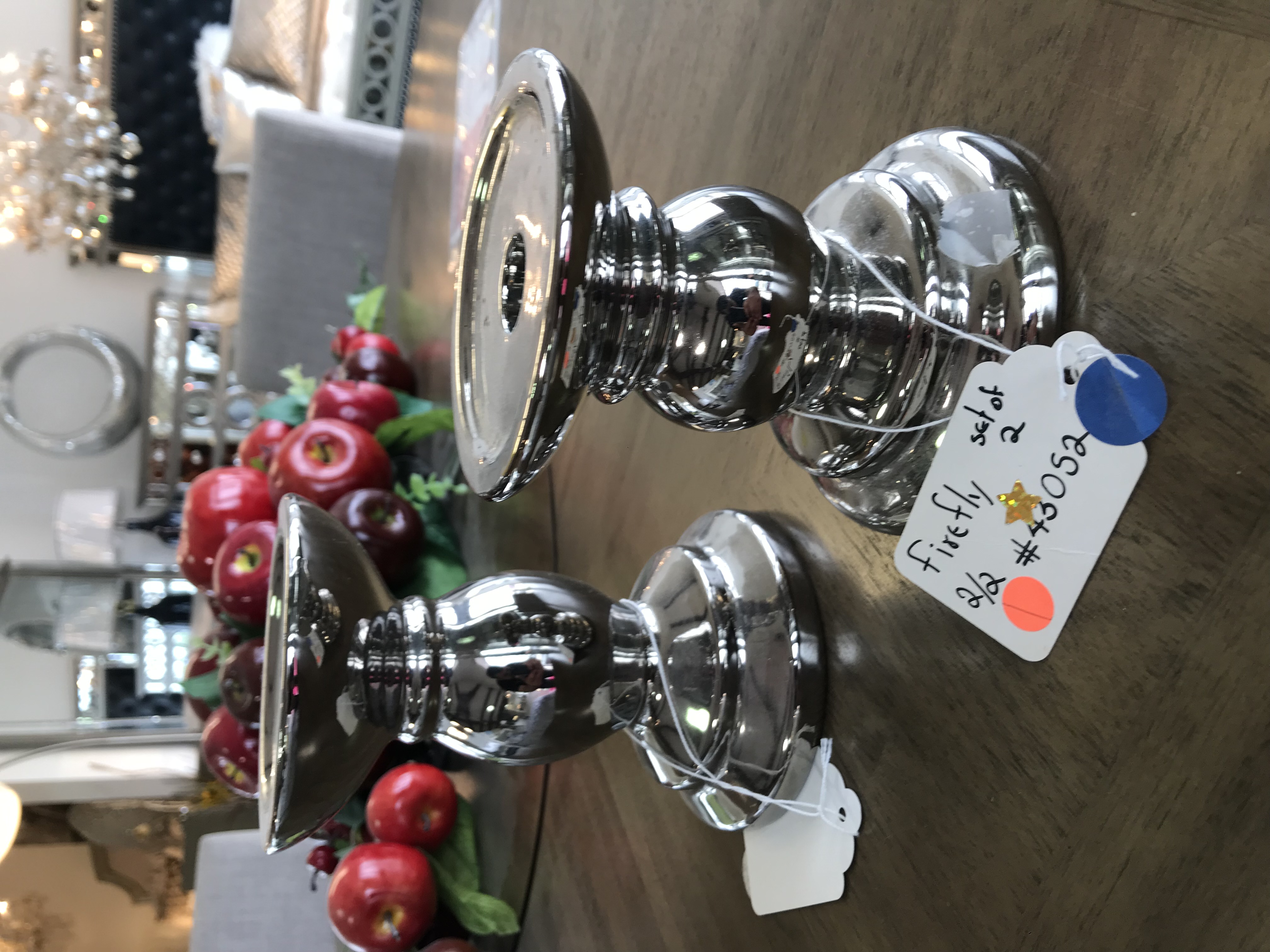 43052 SET OF 2 SILVER ROUND CERAMIC CANDLE Image