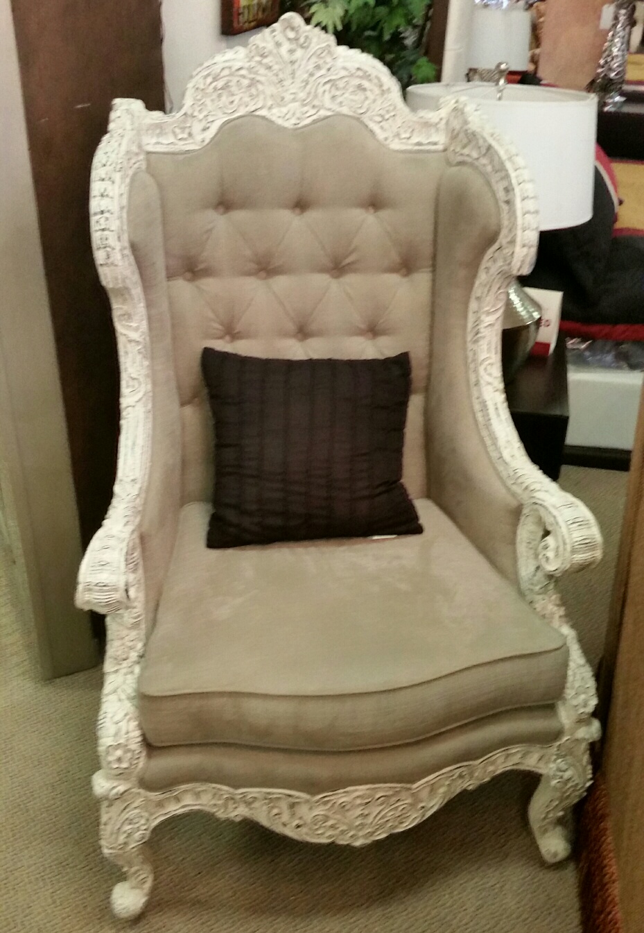 ROYAL WING CHAIR Image