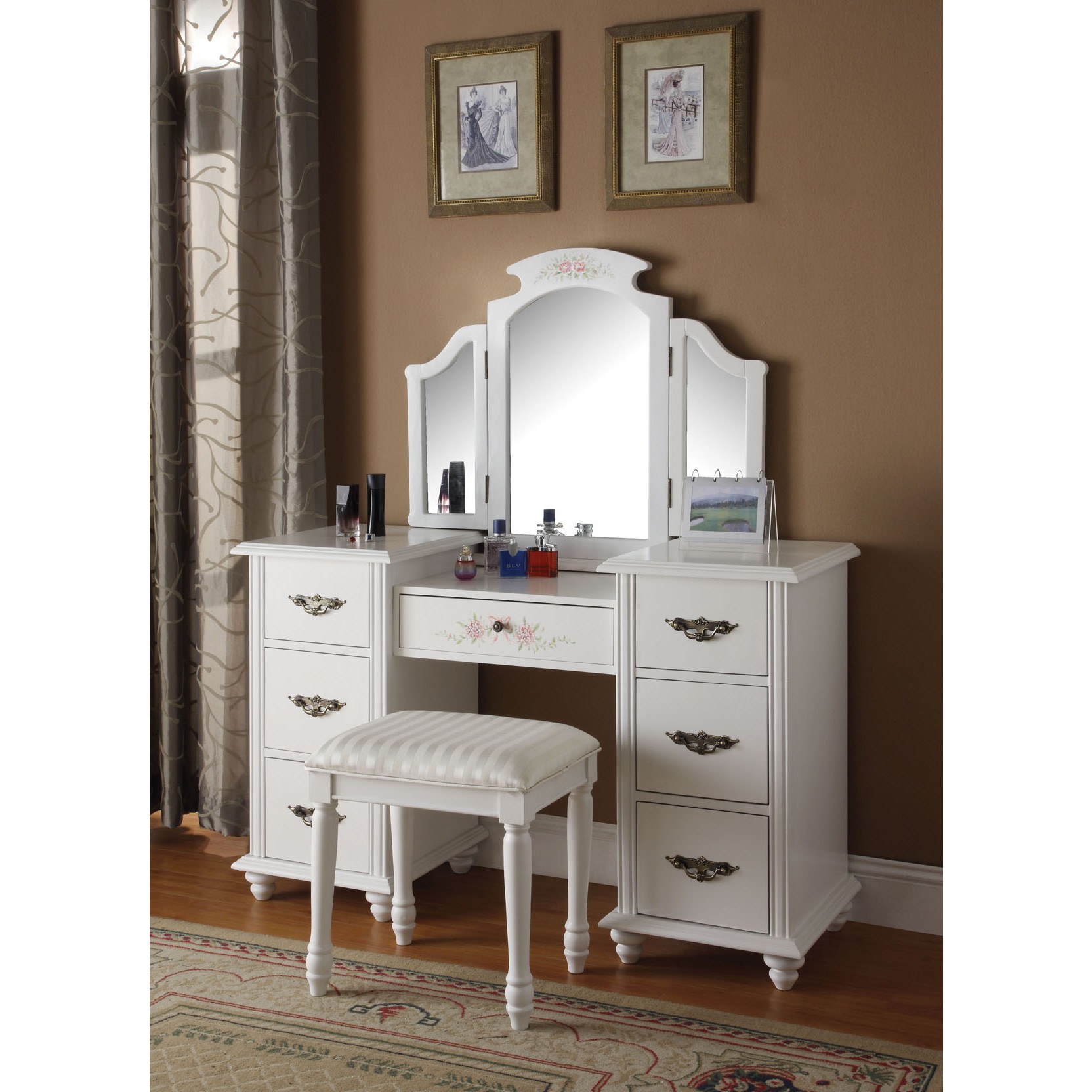 - 90026 / WHITE VANITY SET