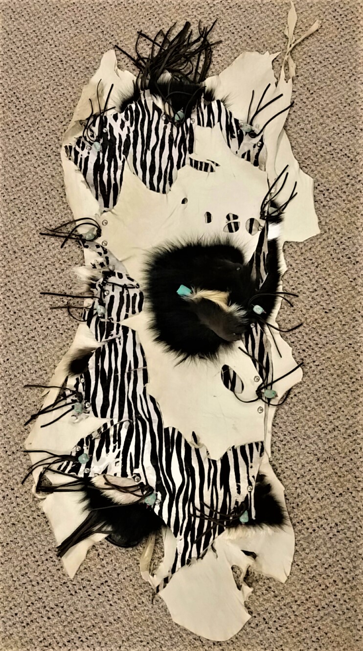 ZEBRA-T-R SMALL TABLE RUNNER Image