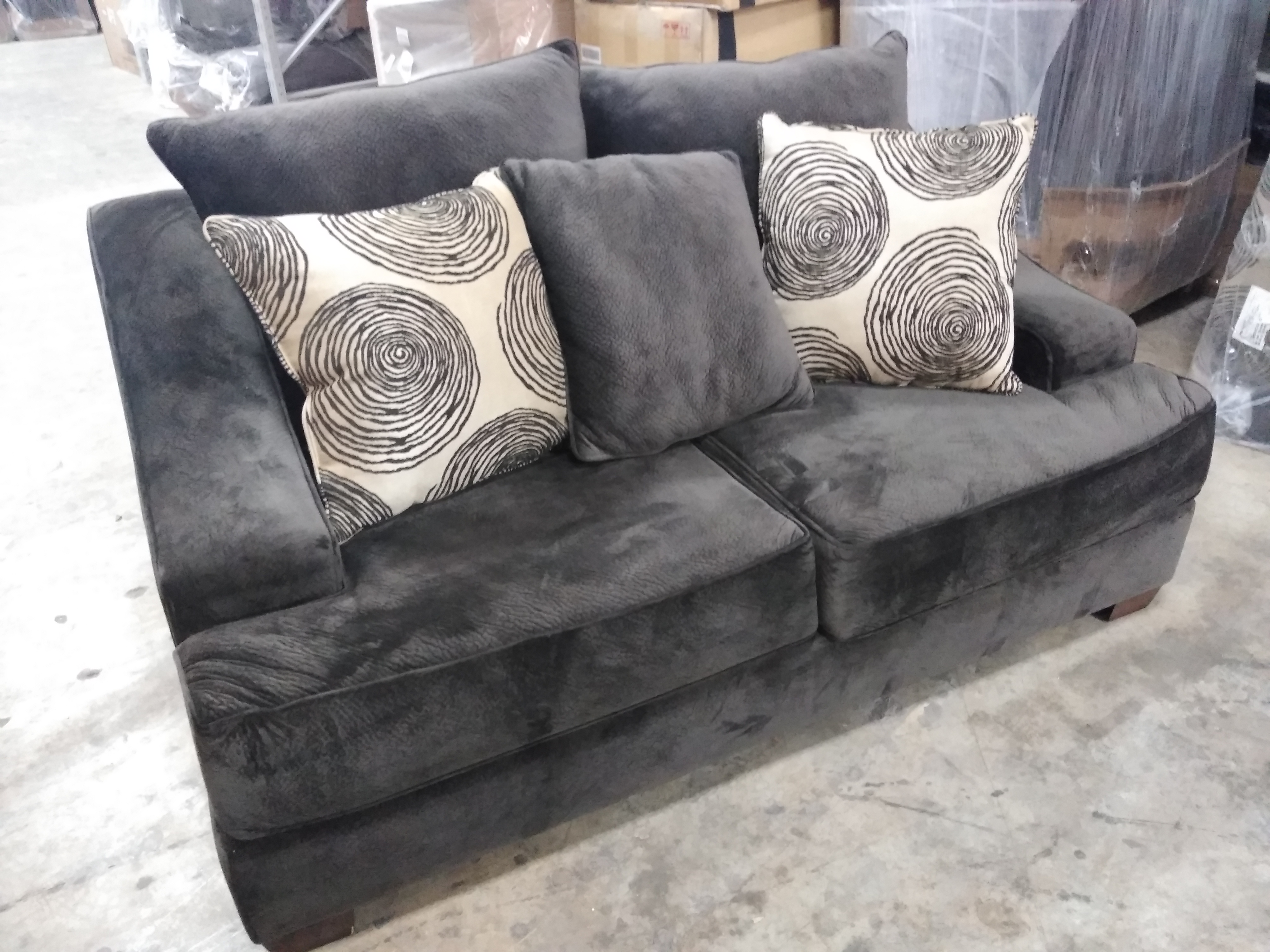 221 LIVING ROOM SET Image