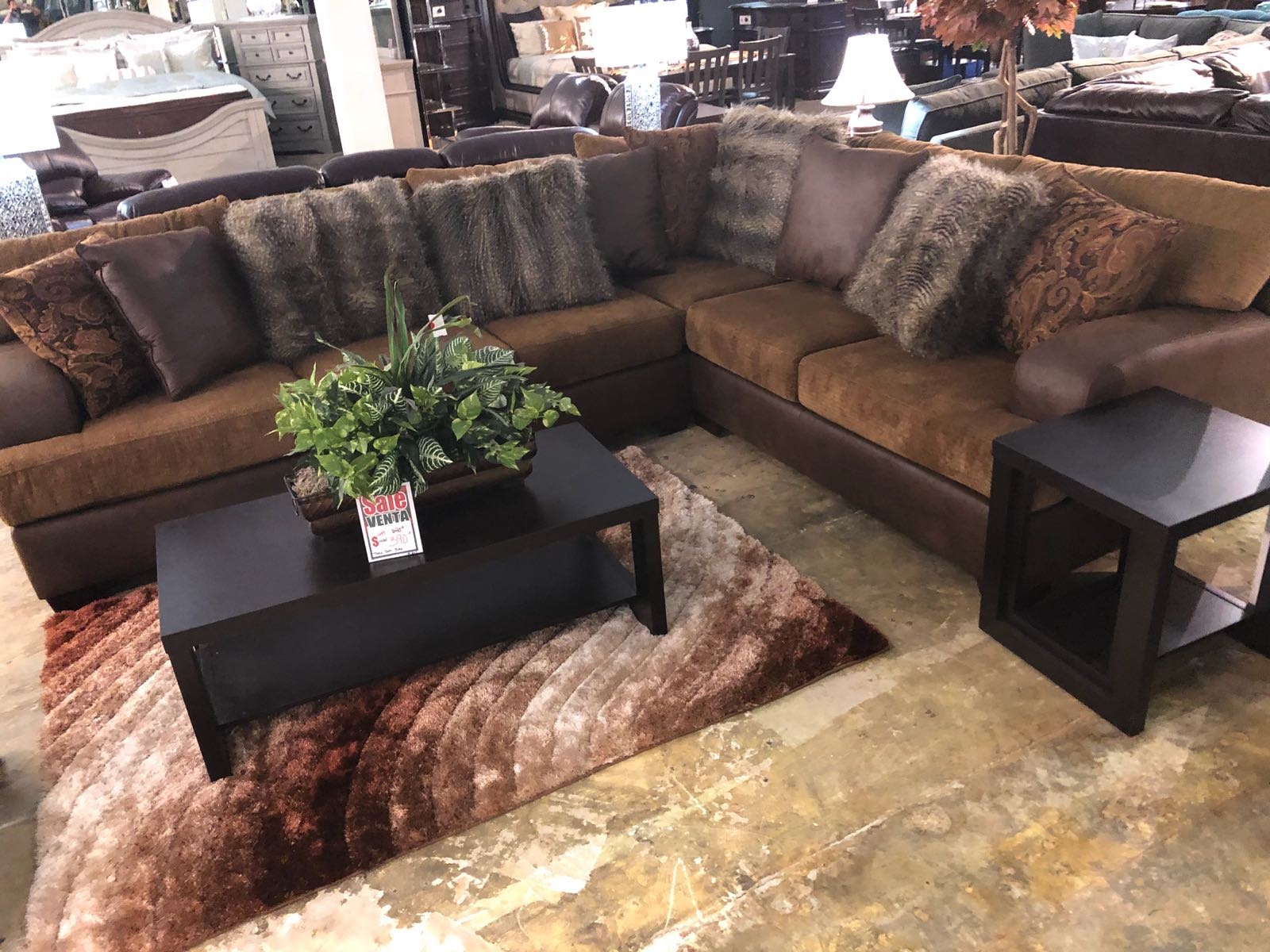 3250 SECTIONAL Image