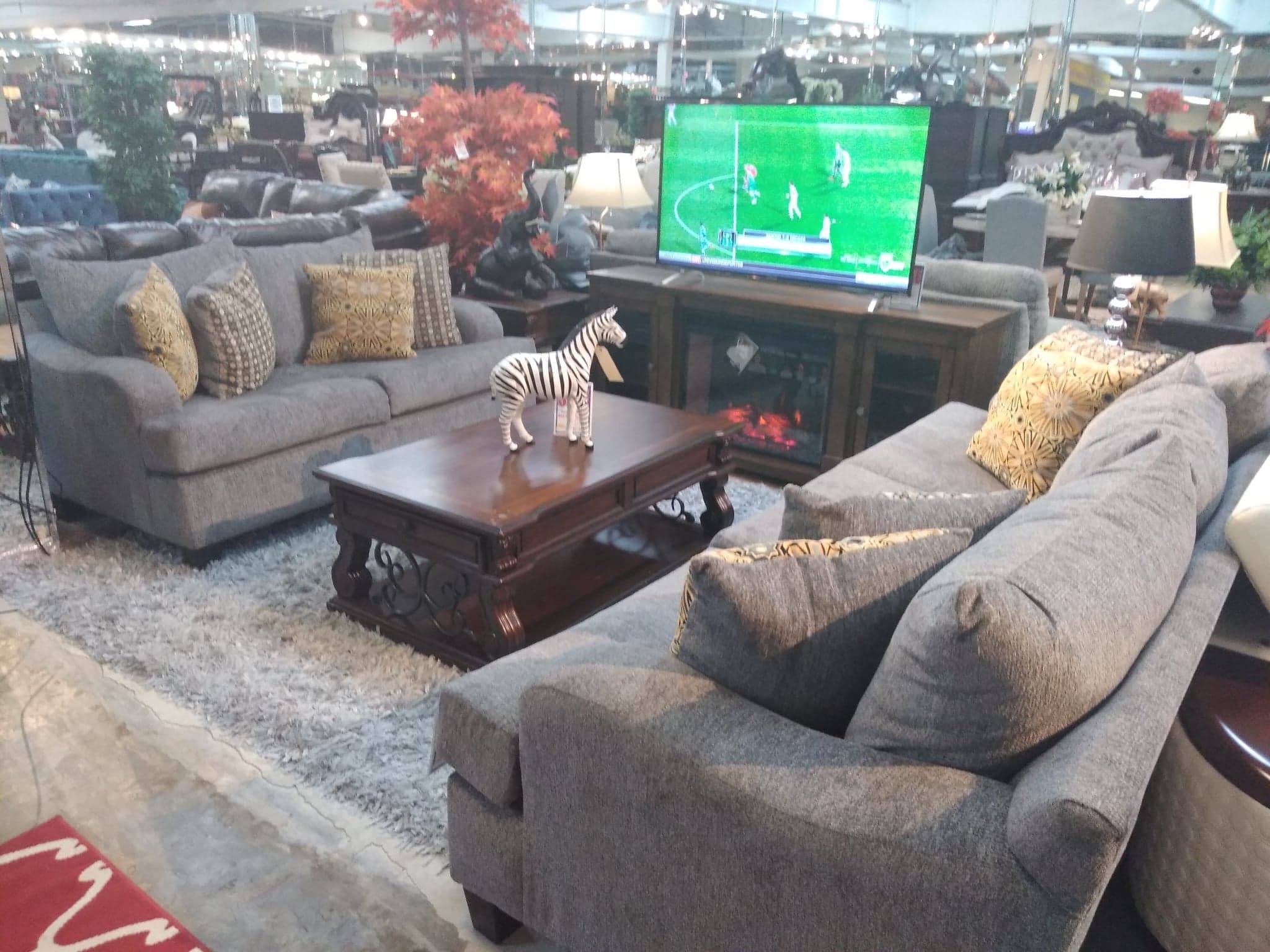 U1010SMLL LIVING ROOM Image