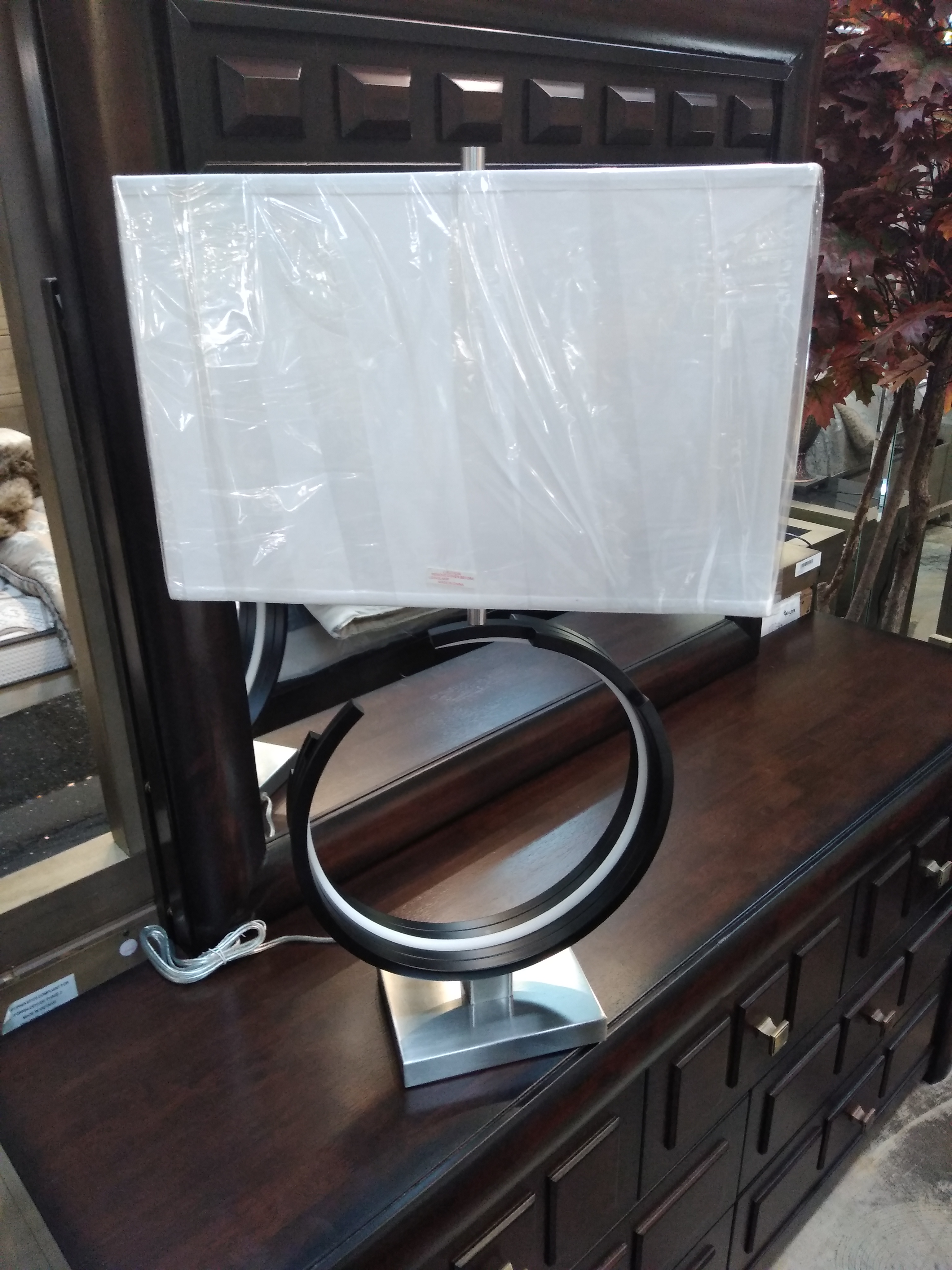 LS-23368 FLOOR LAMP Image