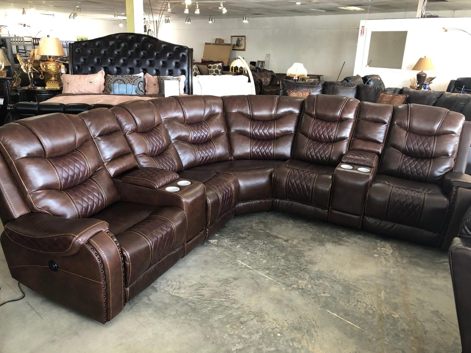 SF8120 SECTIONAL Image