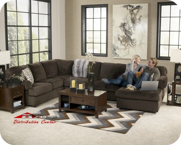 39804 JESSA PLACE CHOCOLATE SECTIONAL