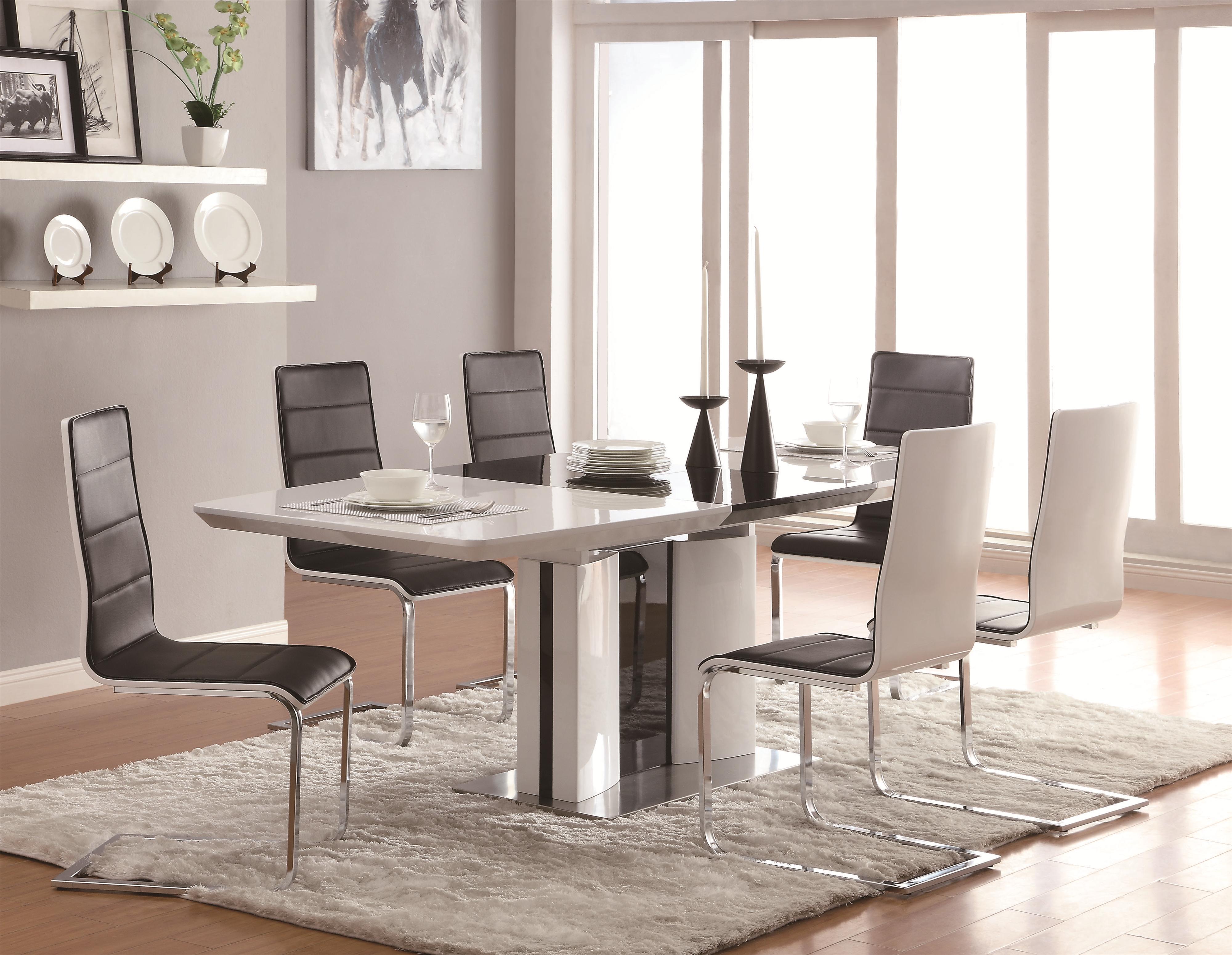 - 120948 / NAYLOR DINING TABLE