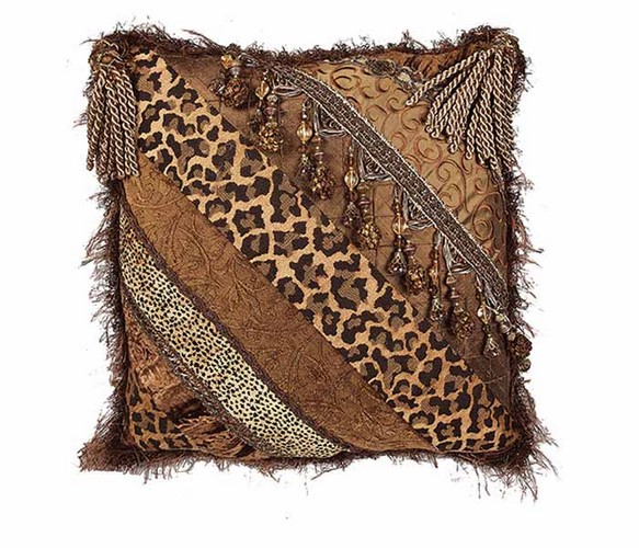ANIMAL PIECED SQ. W/TASSEL PILLOW